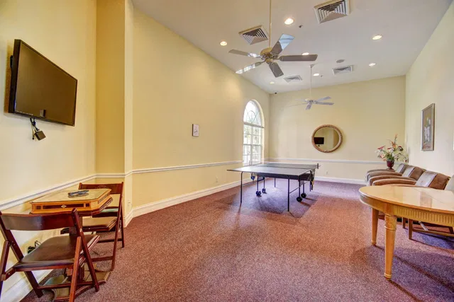 Residence photo 66