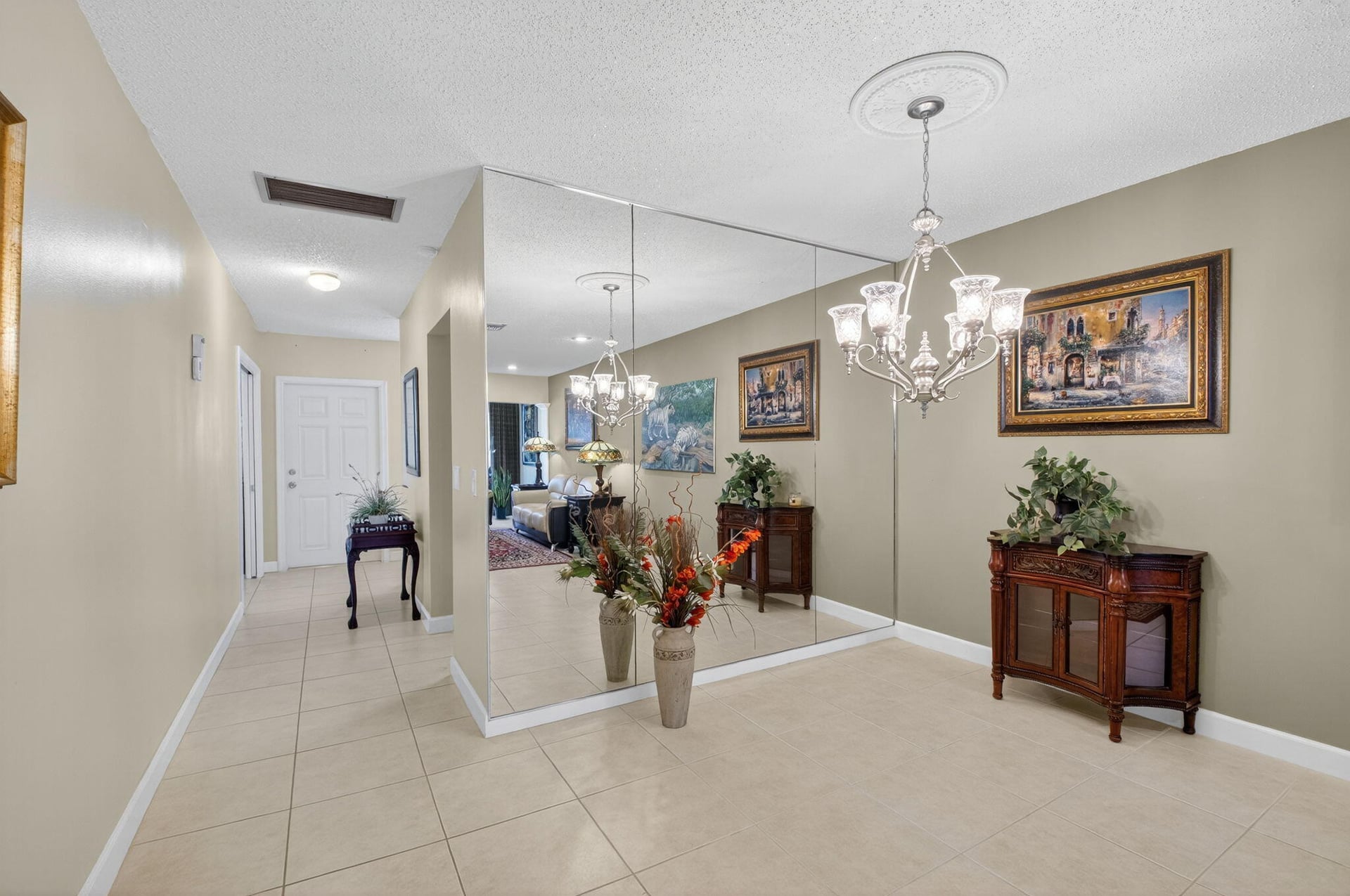 Unit 202 photo 5
