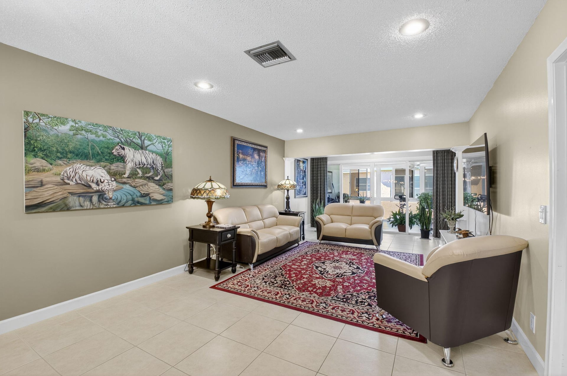 Unit 202 photo 9