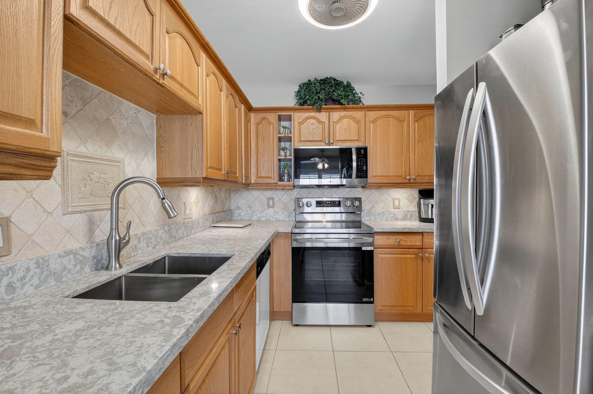 Unit 202 photo 10