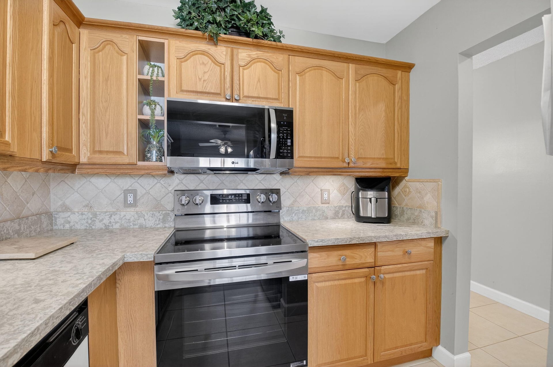 Unit 202 photo 14