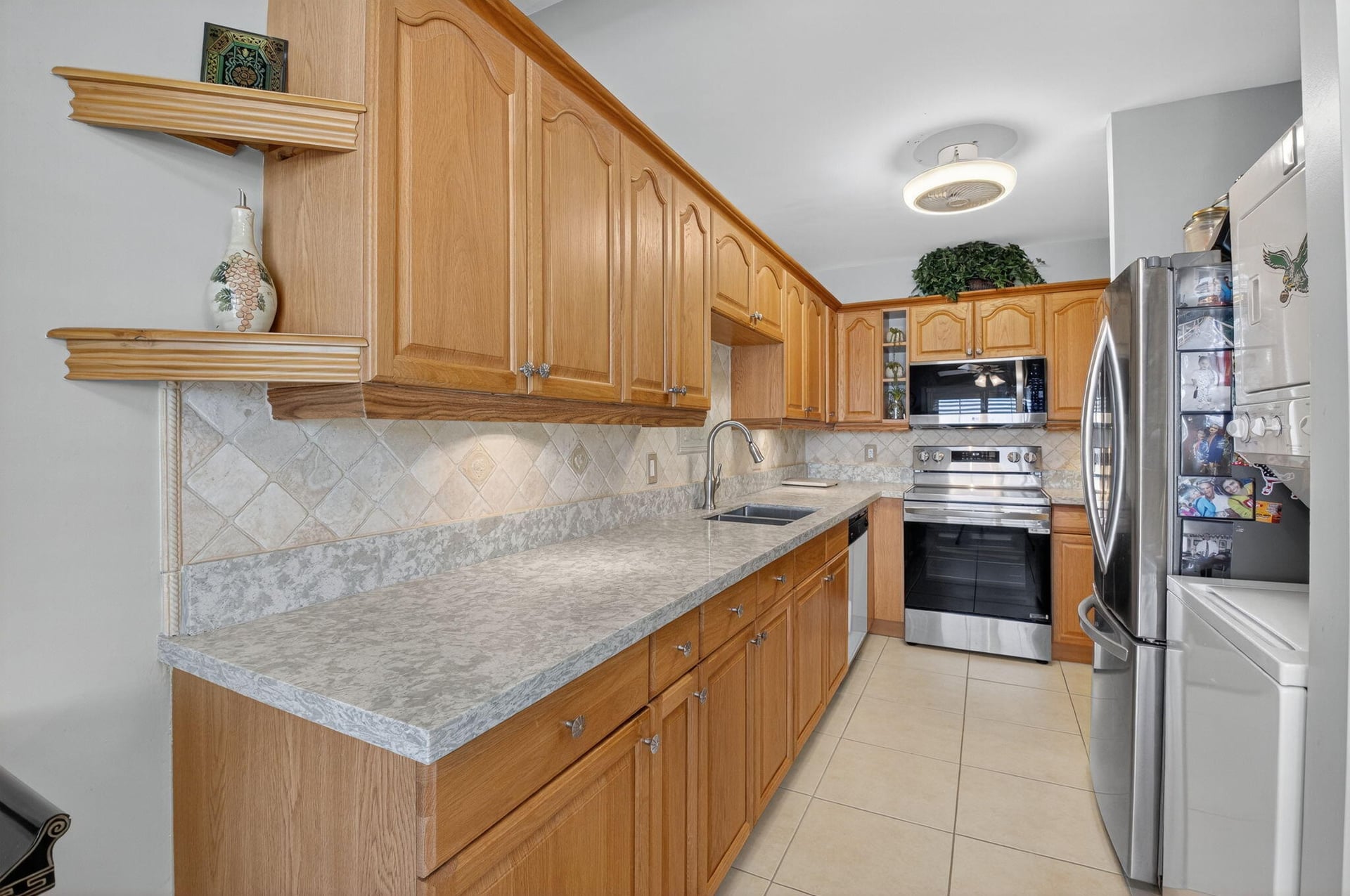 Unit 202 photo 16