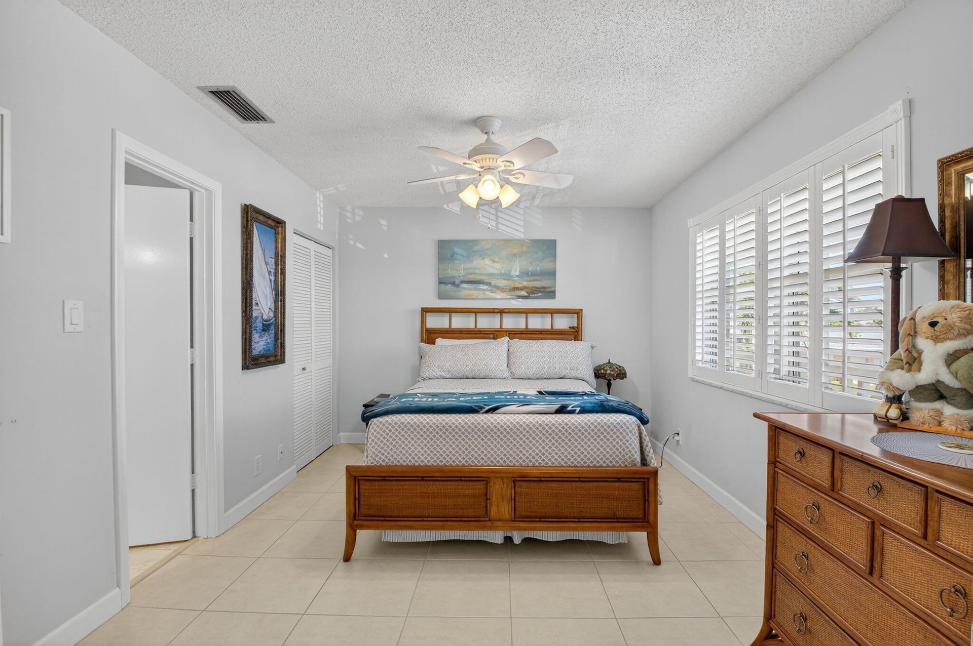 Unit 202 photo 17