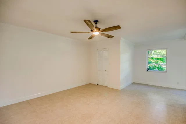  Unit 105 photo 11