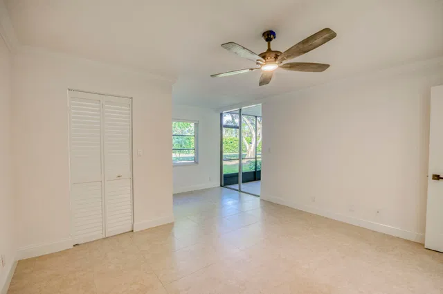  Unit 105 photo 12