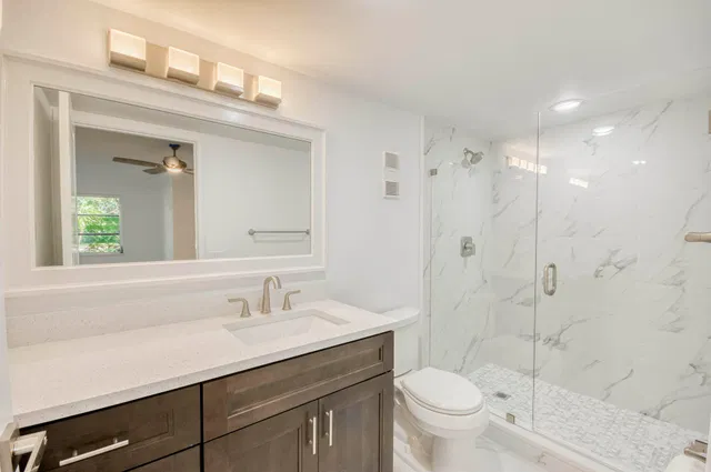  Unit 105 photo 15