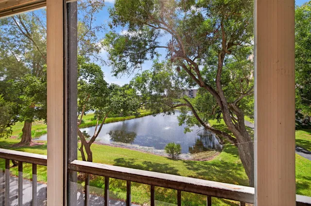  Unit 303 photo 35