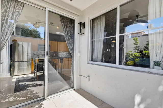 Unit 105 photo 15