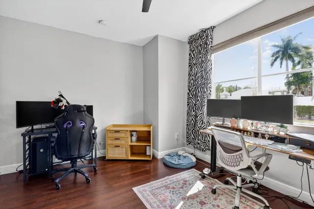 Unit 105 photo 21