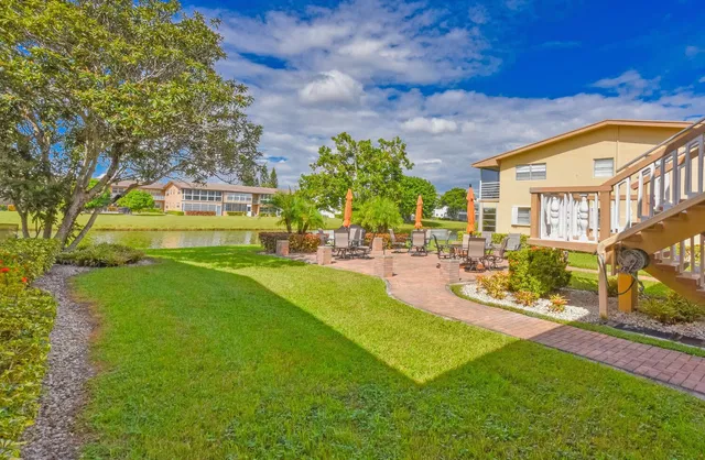 Residence photo 5