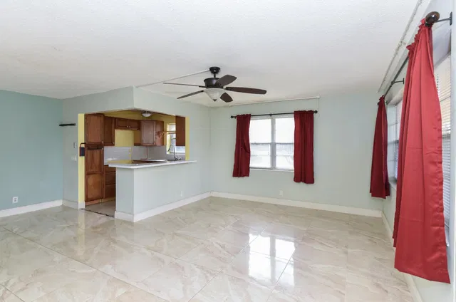Residence photo 14