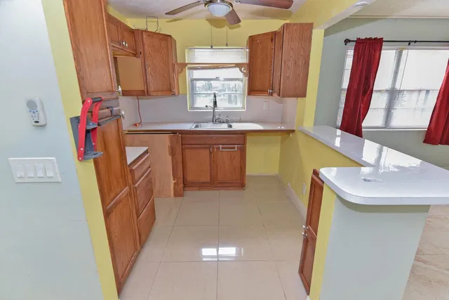 Residence photo 17