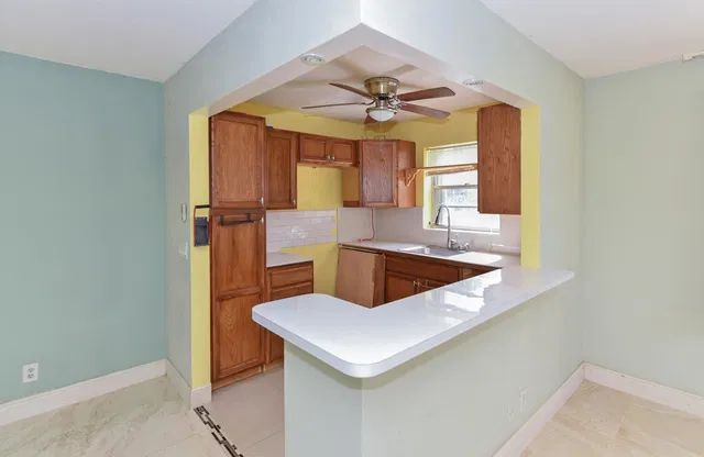 Residence photo 18