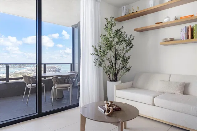 Natiivo Miami 3615
