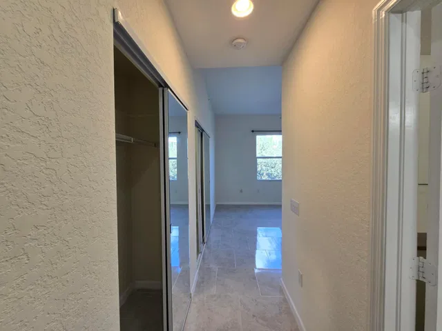 Unit 403 photo 26