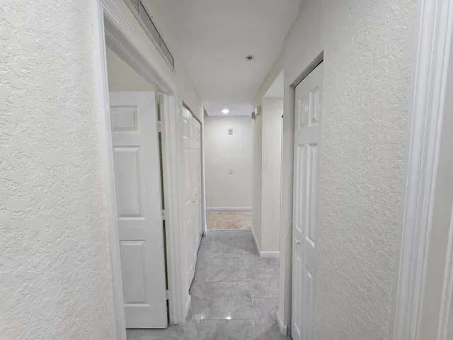 Unit 403 photo 51