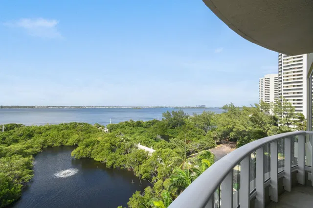 Oceans Edge at Singer Island Unit 703 photo 24
