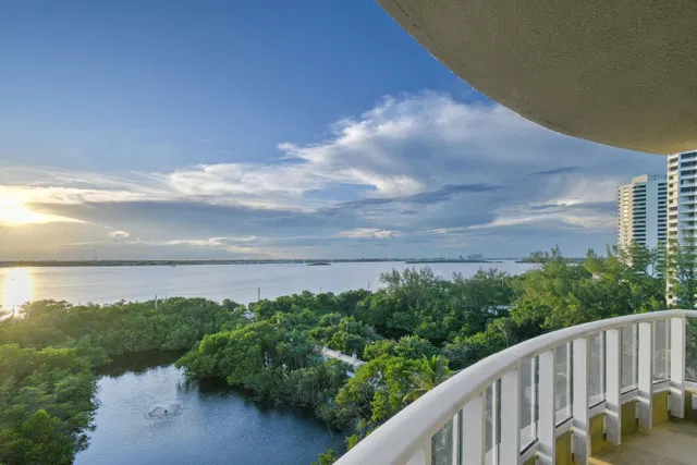 Oceans Edge at Singer Island Unit 703 photo 25