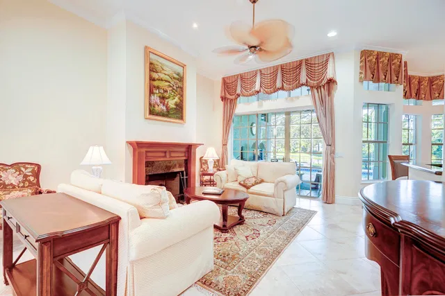 Willoughby Golf Club Residence photo 14