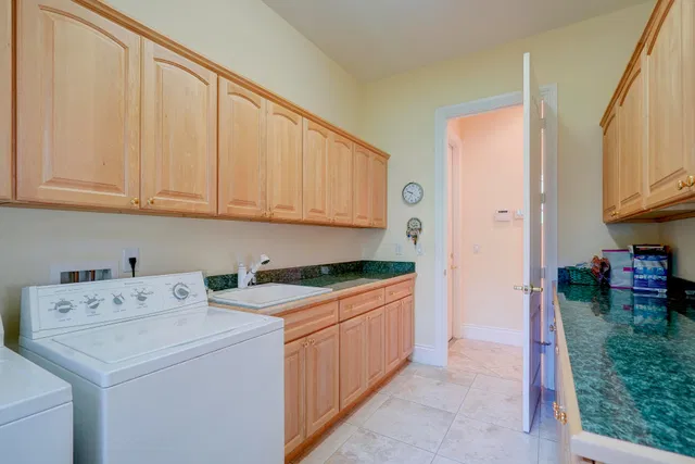 Willoughby Golf Club Residence photo 25