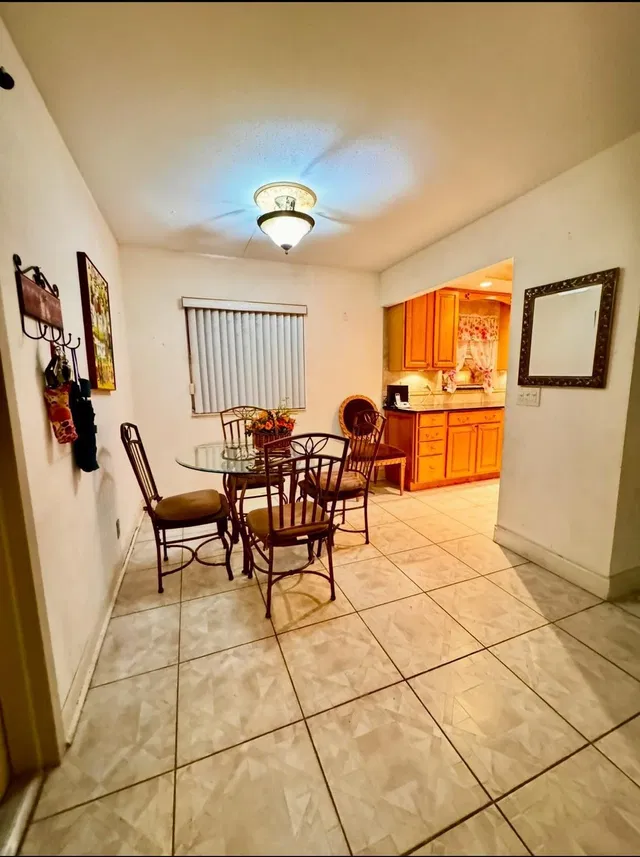  Unit F photo 9