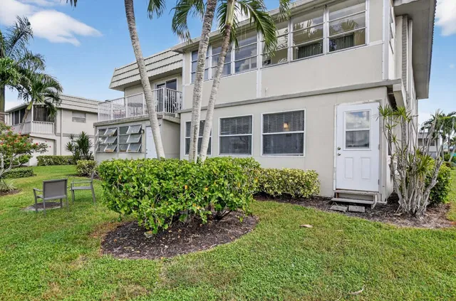Residence photo 25