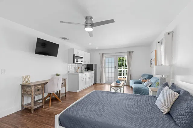 Residence photo 20