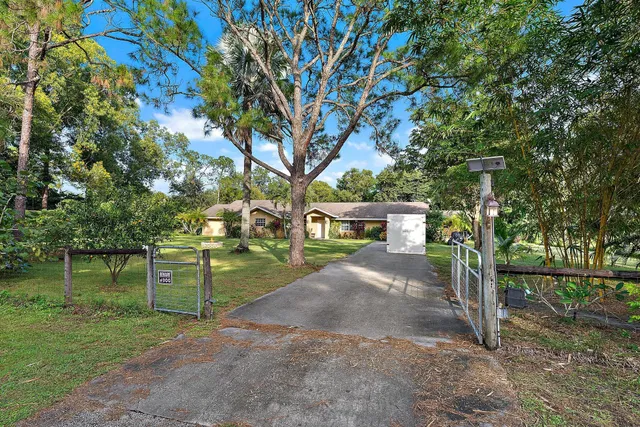  Residence photo 27