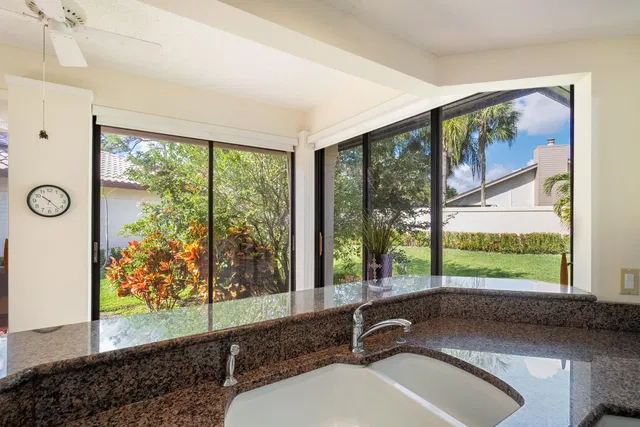 Mariner Sands Residence photo 17