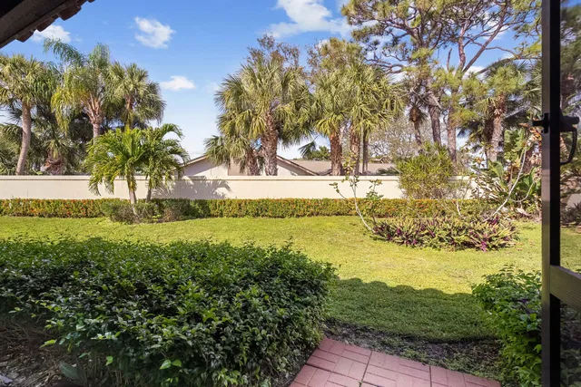 Mariner Sands Residence photo 36