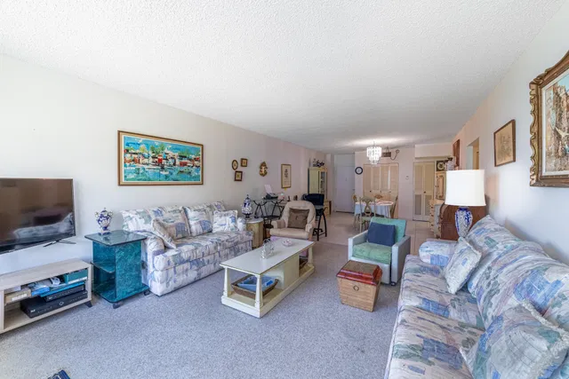 The Patrician of Palm Beach Unit 206 photo 5