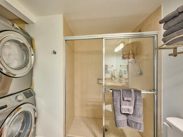 610 Clematis Unit 522 photo 29