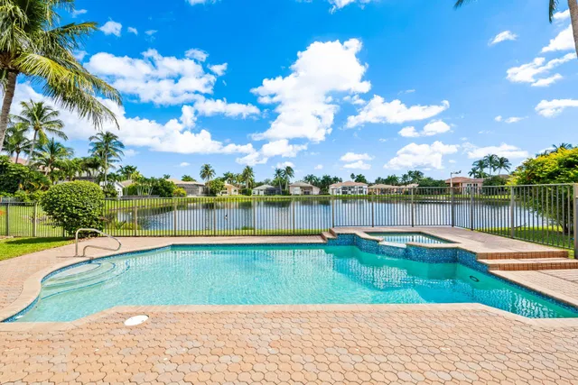 Saturnia Boca Raton Residence photo 38