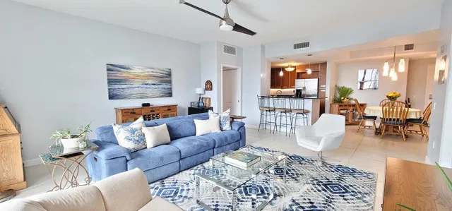 The Whitney Unit 519 photo 6