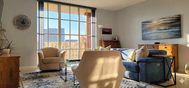 The Whitney Unit 519 photo 8