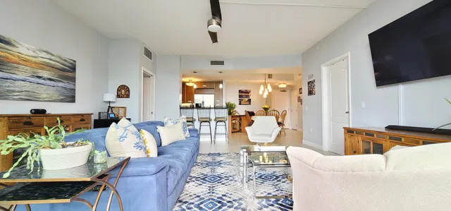 The Whitney Unit 519 photo 10
