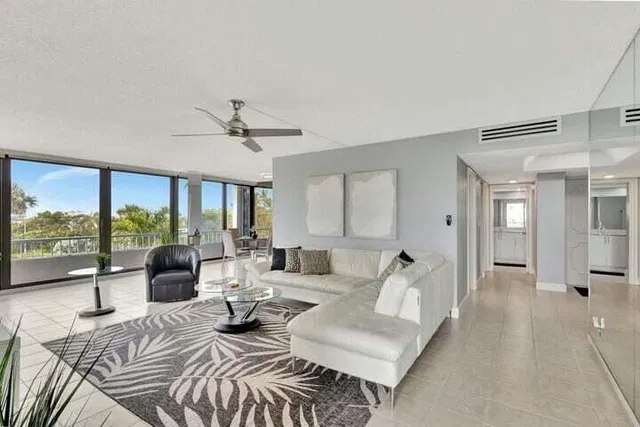 Water Glades Unit 2b photo 6