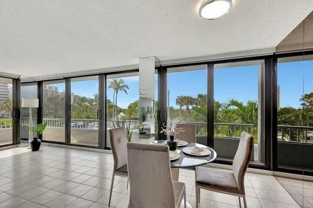Water Glades Unit 2b photo 7