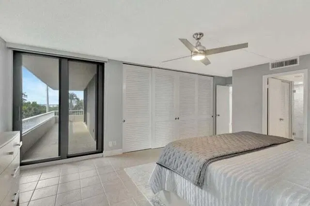 Water Glades Unit 2b photo 12