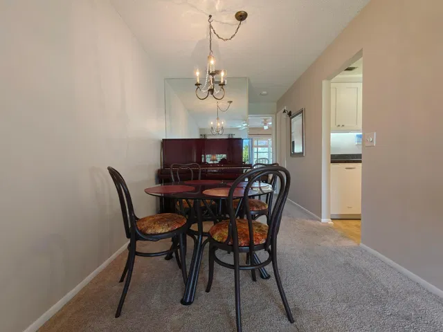 Unit 3-311 photo 23