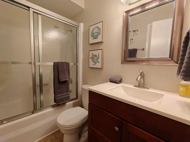 Unit 3-311 photo 31