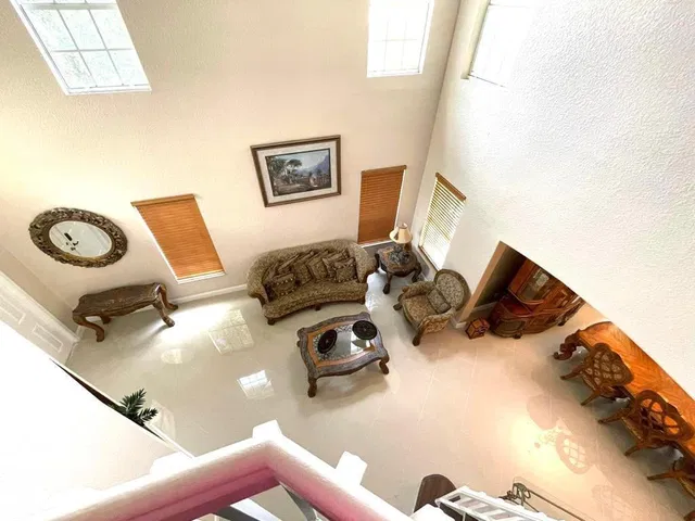 Residence photo 12