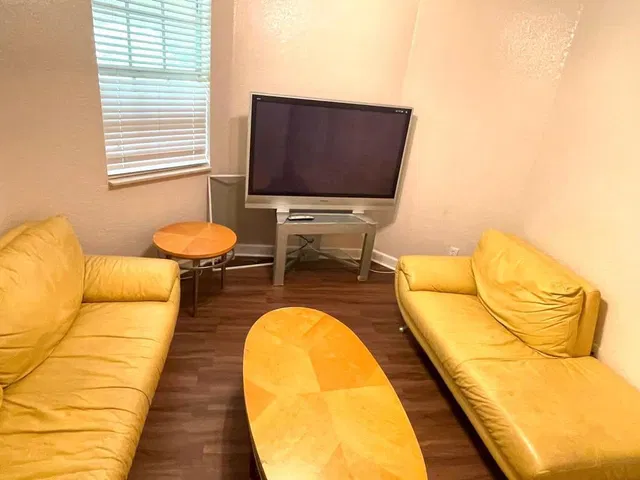 Residence photo 15
