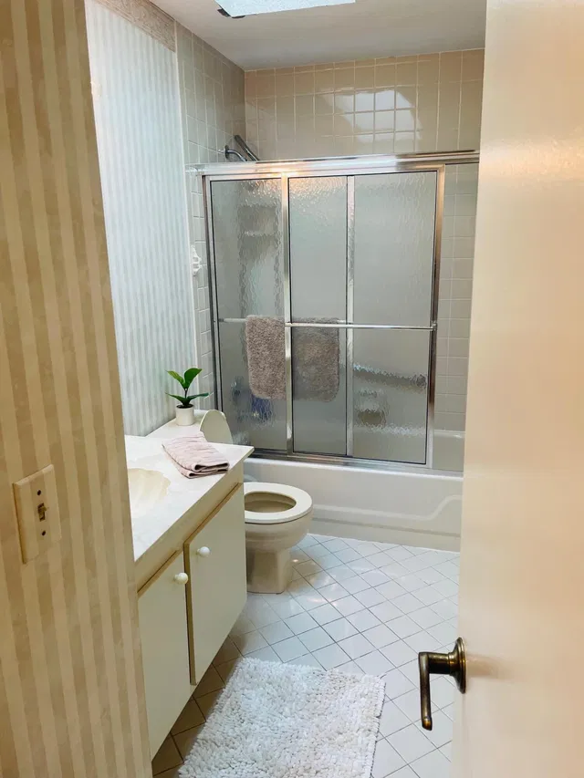 Unit 3204 photo 23