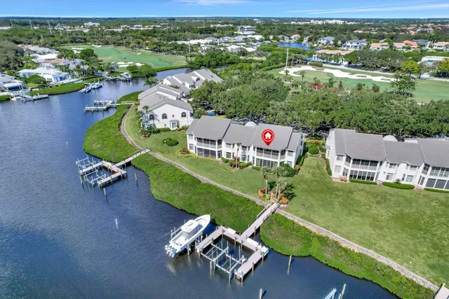 Admirals Cove Residence photo 3