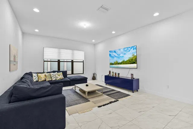 Boca Bridges Residence photo 4