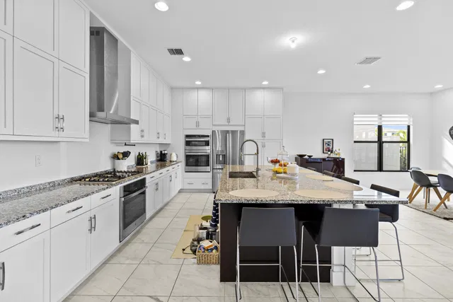 Boca Bridges Residence photo 10