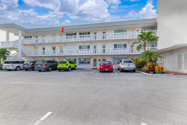  Unit 302 photo 36