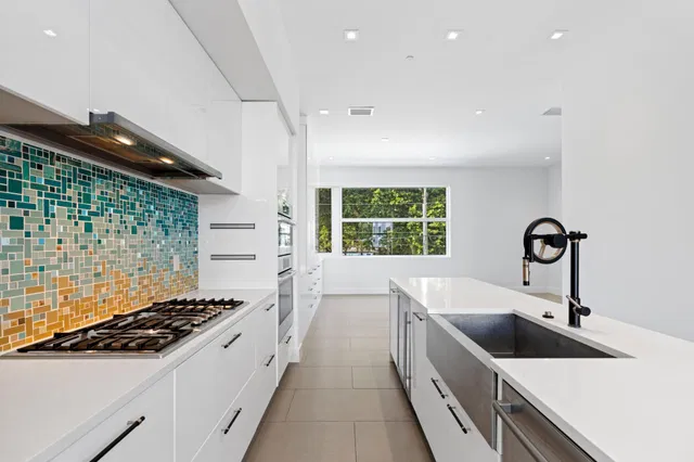 Grandview Heights Residence photo 9