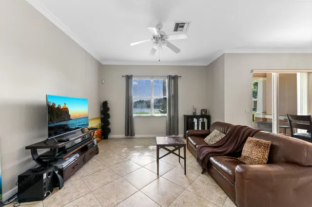 Cityside West Palm Beach Unit 1 photo 4